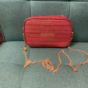 Chanel Christmas 2022 Makeup Bag Converted to Handbag